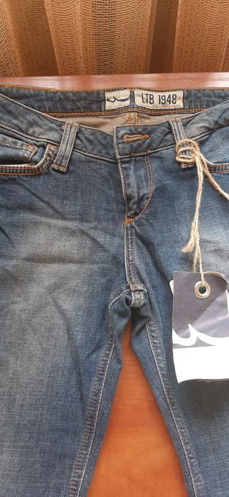 Продам джинсы женские