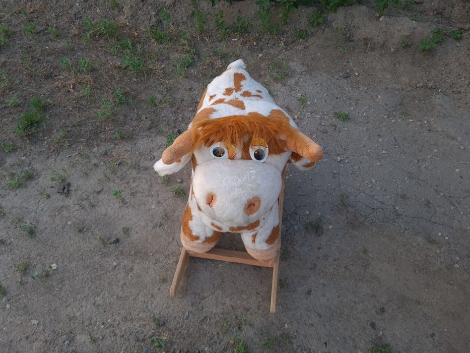 Корова качалка детская