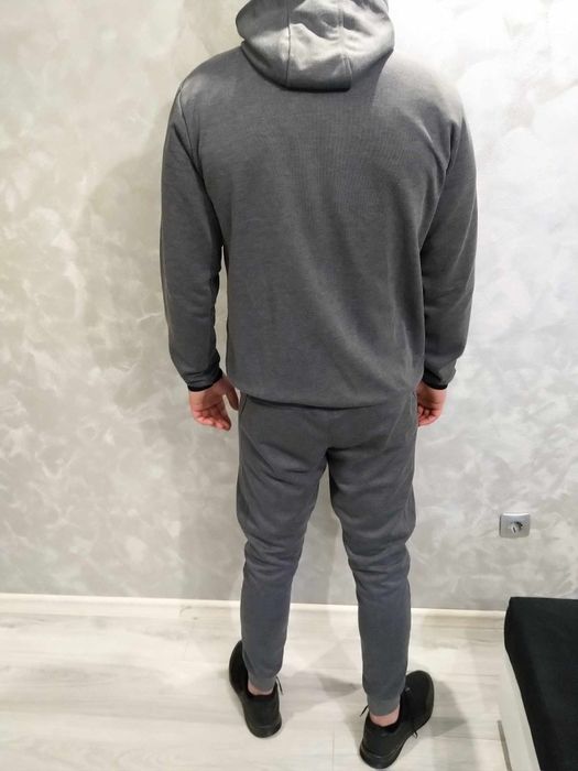 Спортен екип  Tech Fleece размер S/ L/ XL