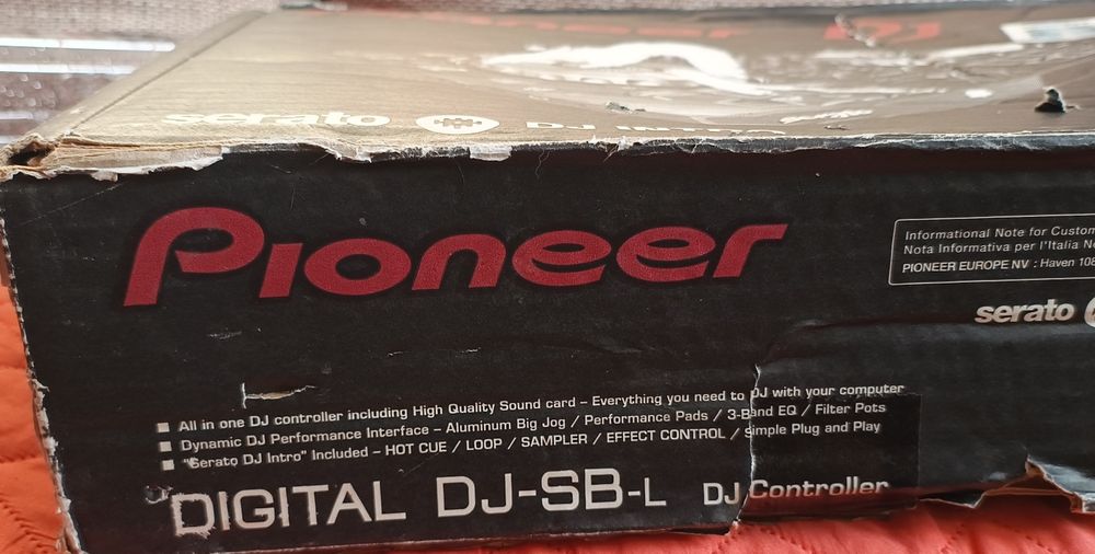 Consola DJ Pioneer noua In cutie, acte