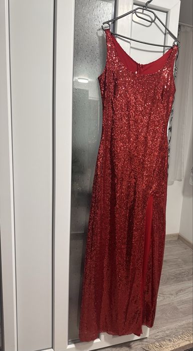 Rochie eleganta cu paiete