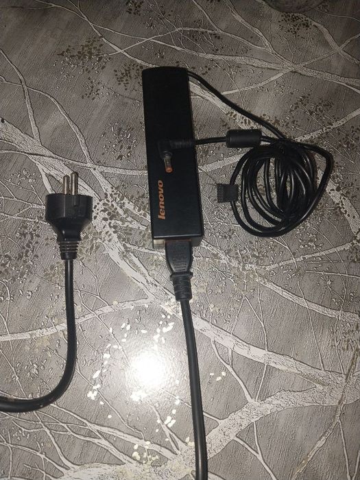 Lenovo zaryadchik