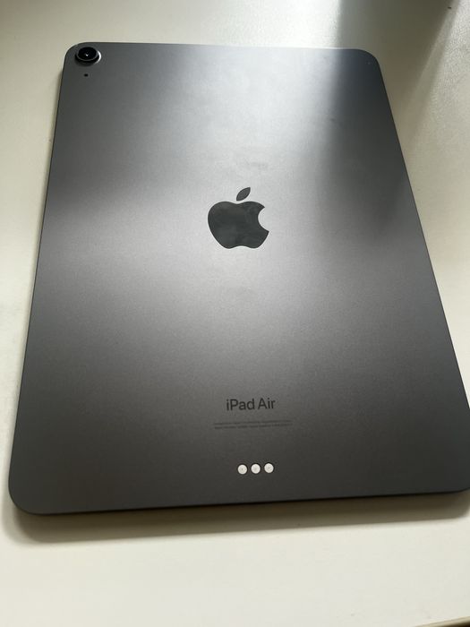 Ipad air 5 2022 256gb с magic keyboard