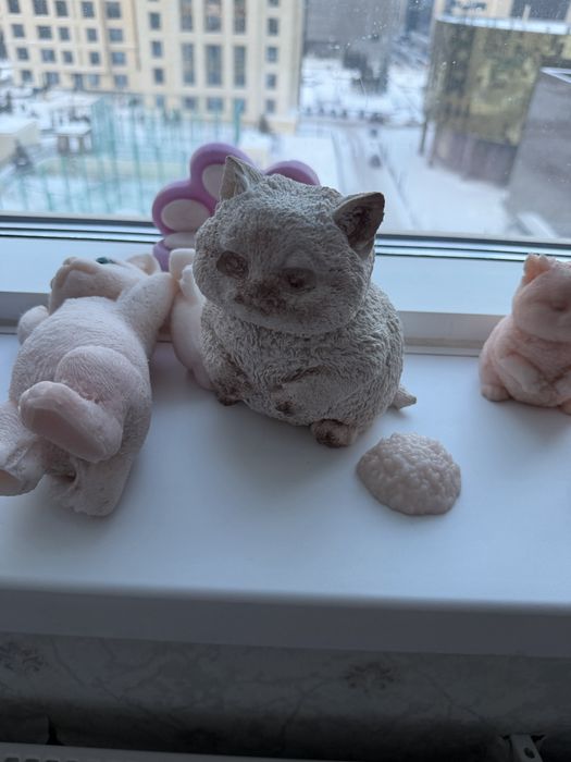 Игрушки лизуны разного размера