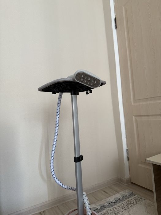 SC-618 розовый паровой утюг