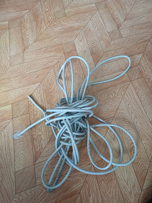 Интернет кабел продам за 10