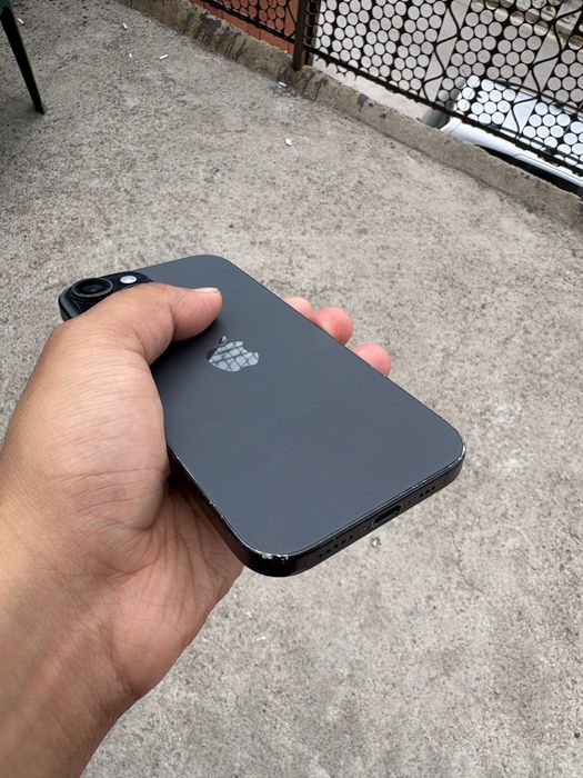 iPhone 15 128 GB