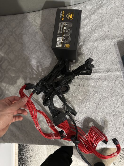 Захранване Cougar 650w Gold+ и подарък към него