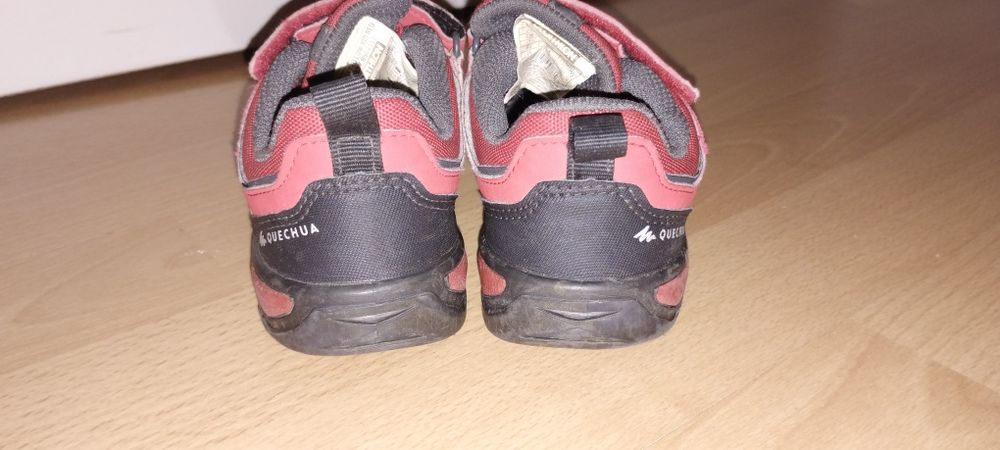 Încălțăminte quechua mărimea 28