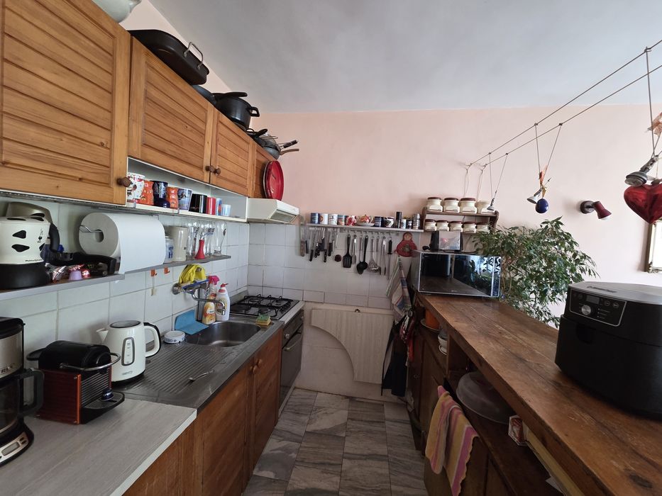 Кухненски бокс с електроуреди