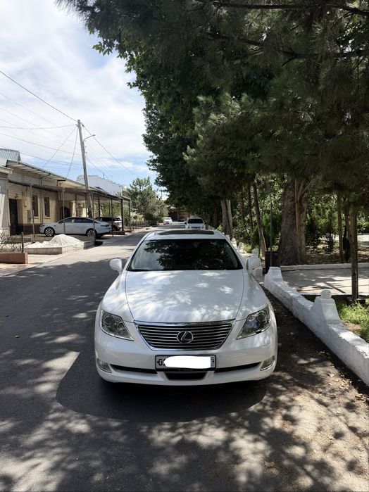 Lexus ls460 probeg: 140000ming
