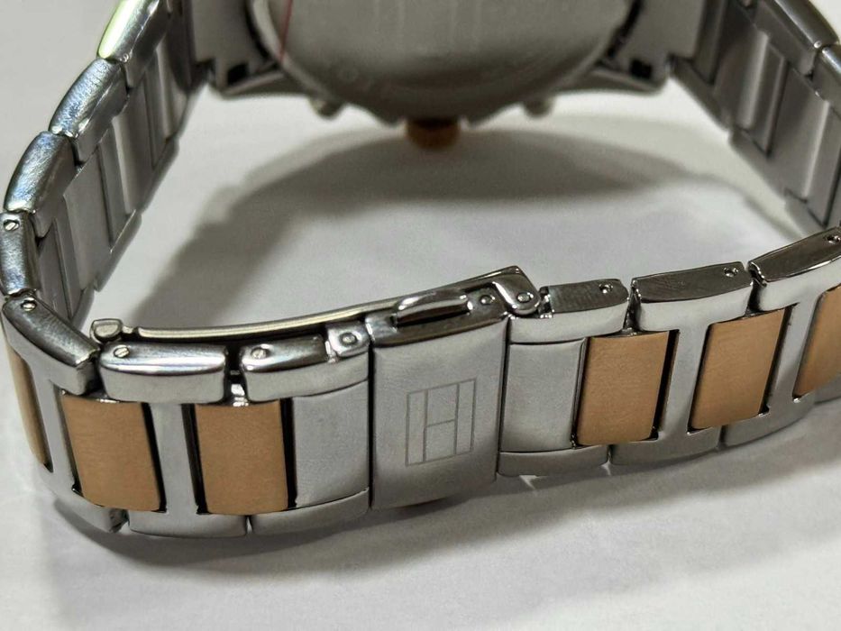 Дамски часовник Tommy Hilfiger KENNEDY, двуцветен, Rose Gold, Сребрист