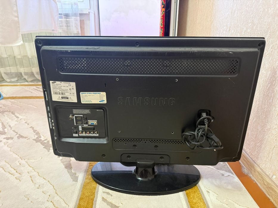 Жк телевизор Samsung