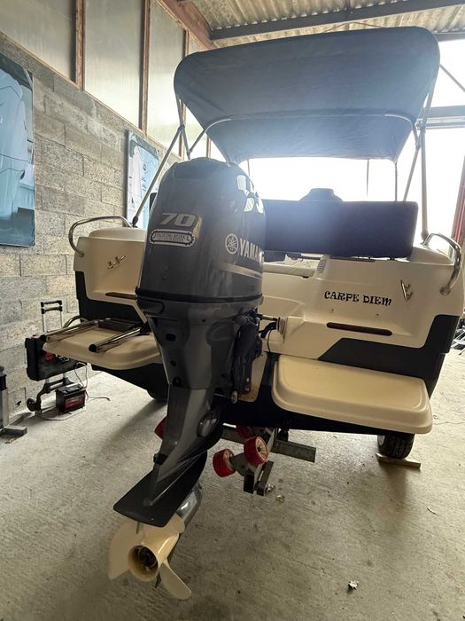 B2 Marine Cap Ferret 522 Sundeck