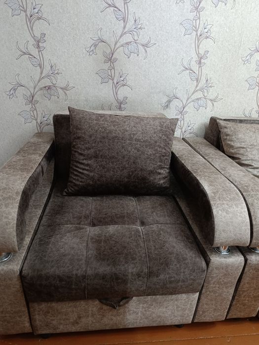 Диван + кресло ( все раскладывается)