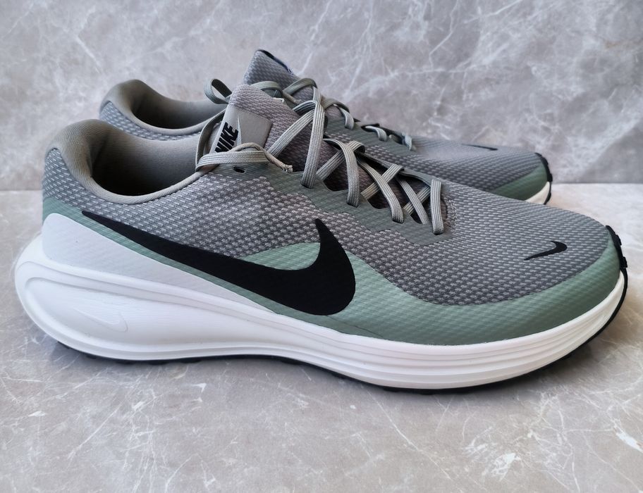 Nike Revolution 8 номер 48,5