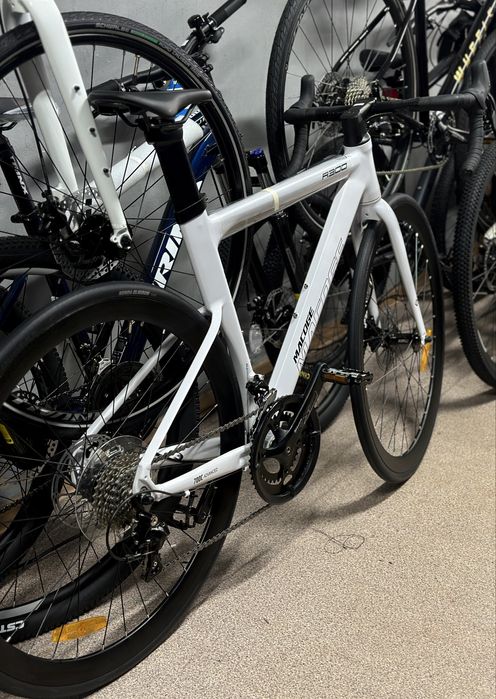 Новый шоссейный велосипед