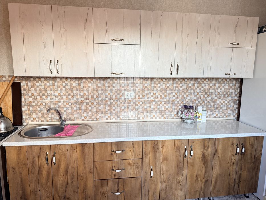 Кухонный гарнитур продам