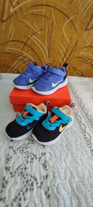 Маратонки Nike revolution 22 номер
