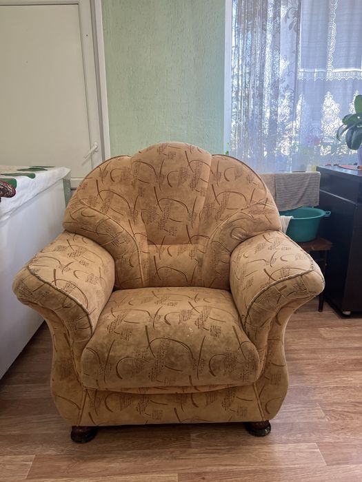 Продается 2 кресло, мягкий мебель