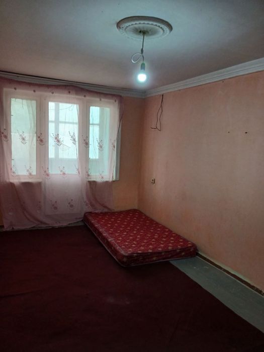 Srochna Sagdianada 1xonalik 3-etaj uy ijaraga beriladi.