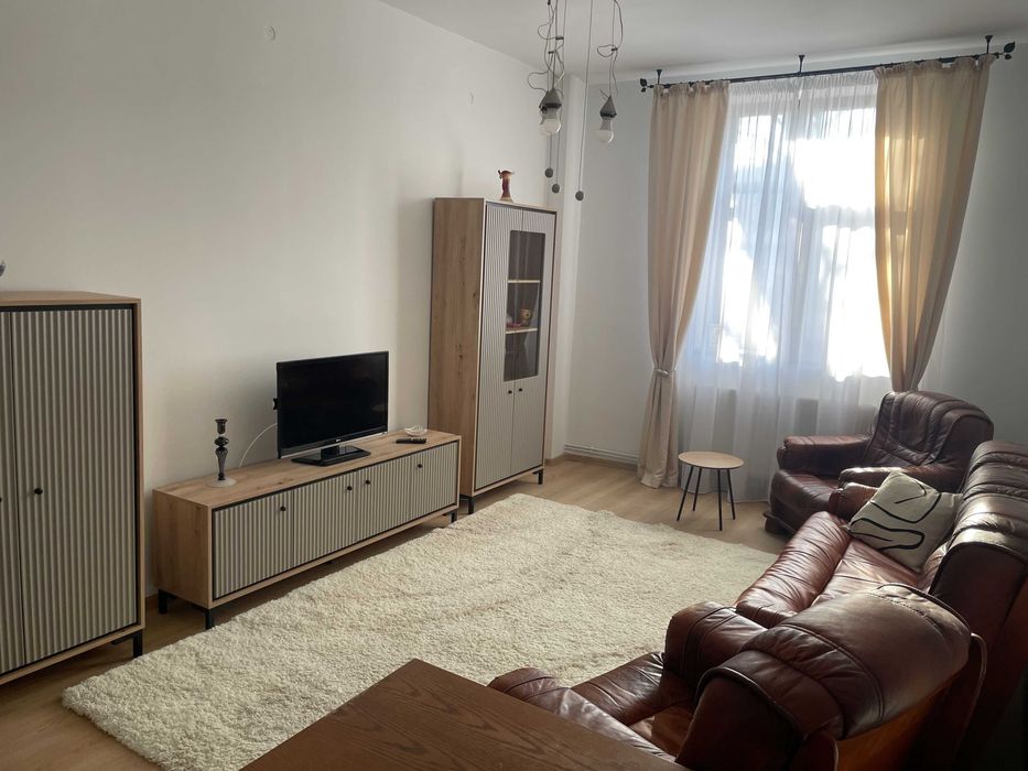 APARTAMENT de inchiriat zona ultracentrala COPOU-FUNDATIE