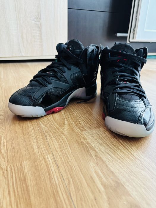 Air Jordan 8 Retro “Playoffs