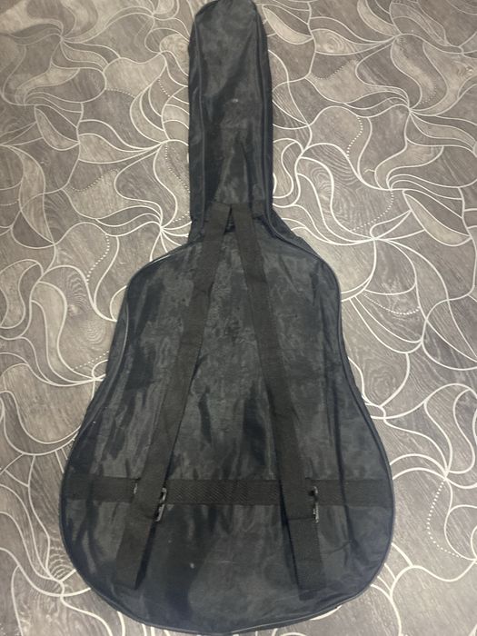 Акустическая гитара + чехол | срочная продажа