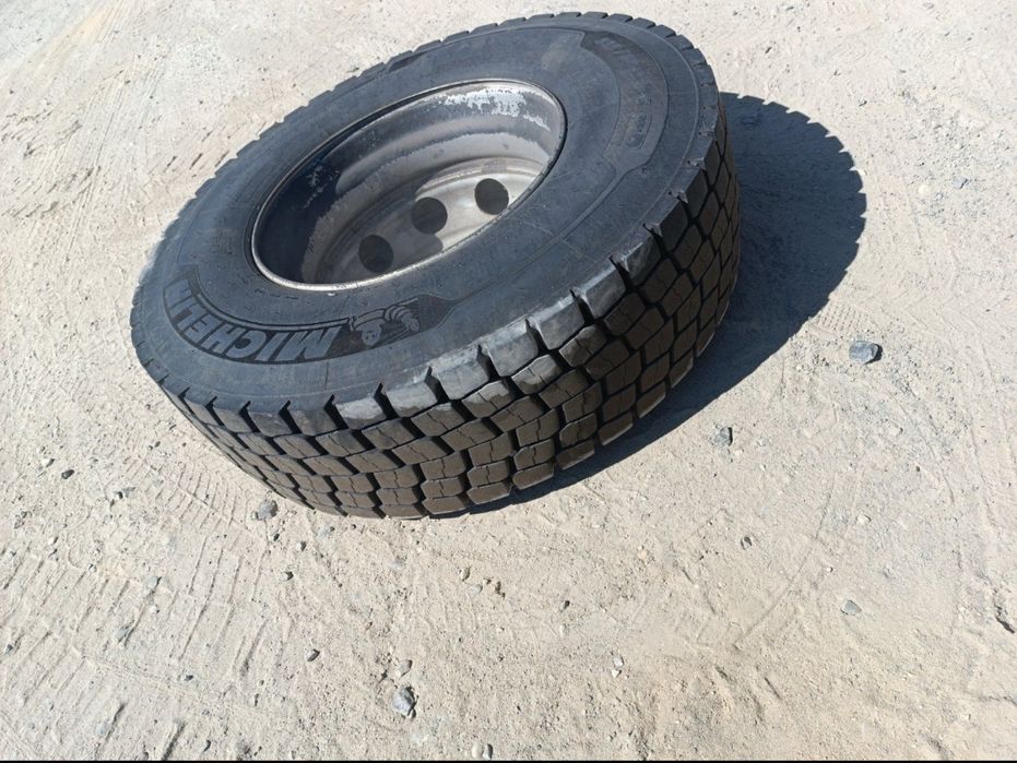 315 80 22 5 Michelin