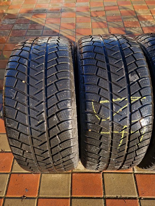 Cauciucuri Anvelope de iarna Michelin Latitude Alpin 255/55/18