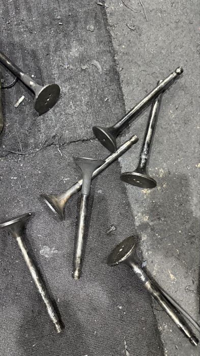 Клапан        клапан тепловоза