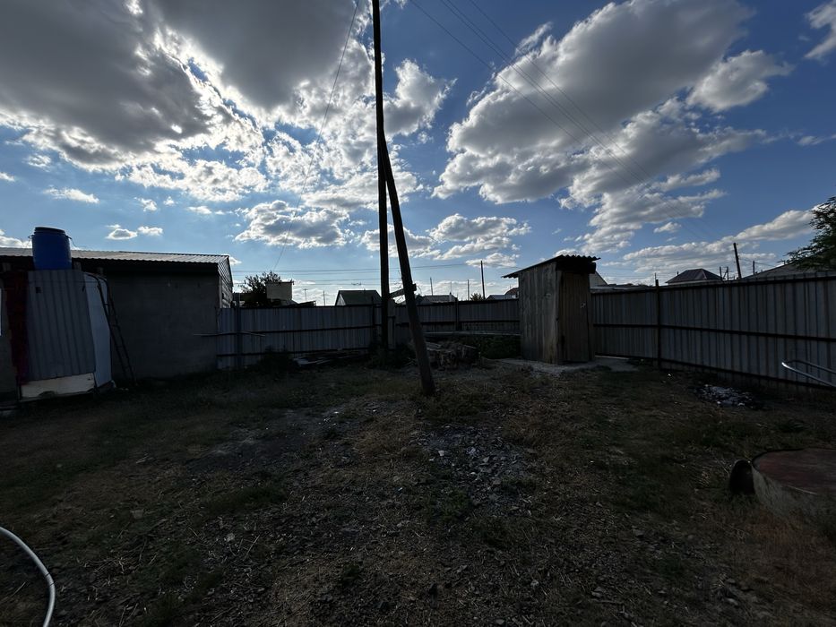 Продается дом 4 комнатный.