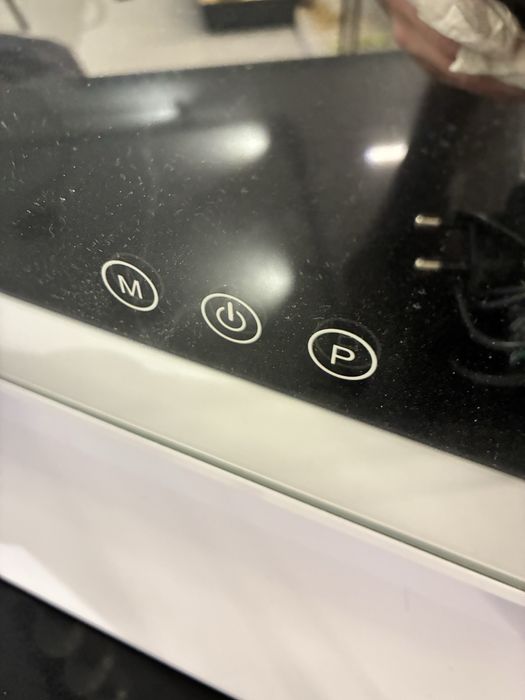 200lei oglindă machiaj   cu LED si lupa-uri