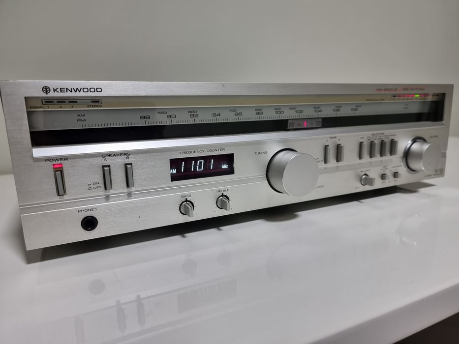 Kenwood KR-720 stereo receiver