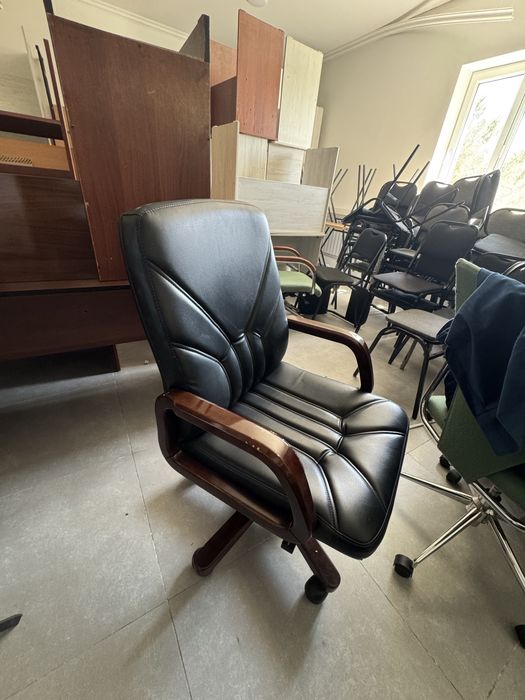 Stol stul o’quv markazi uchun parta va stullar