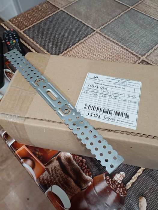 Продам подвесы для профиля