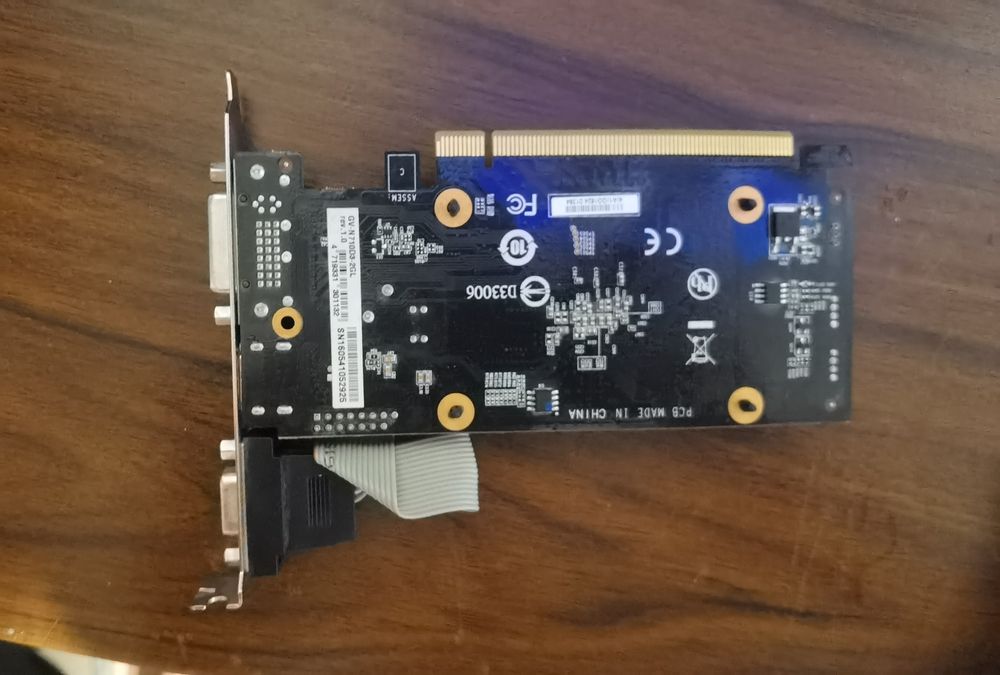 Vand placa video 2 gb