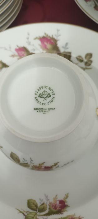 Set portelan Rosenthal Group-Classic Rose Collection