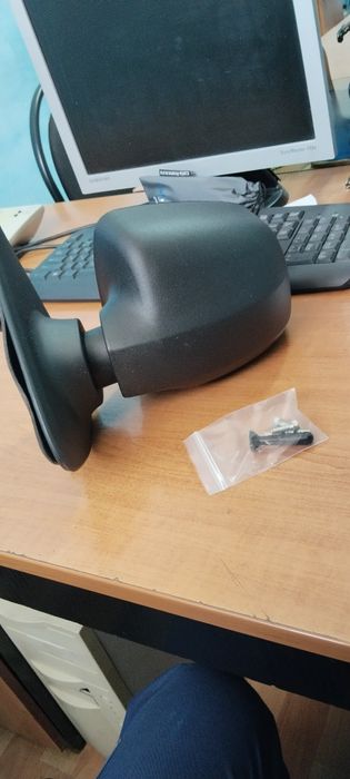На Рено Логан боковой зеркала