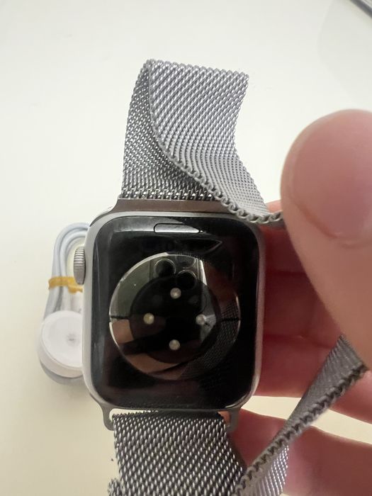 Продам Эплвоч 15000