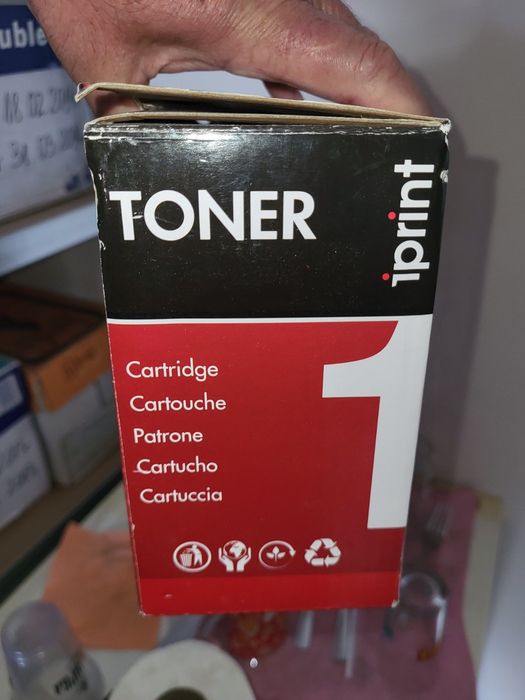 Копирна хартия А4. Касети за лазерен принтер.