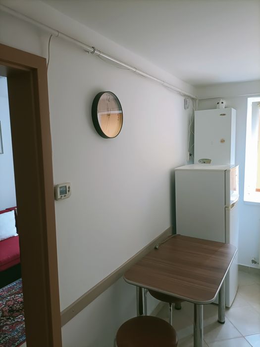 Proprietar închiriez garsonieră.