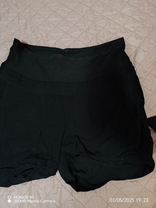 Pantaloni scurți pentru gravide H&M