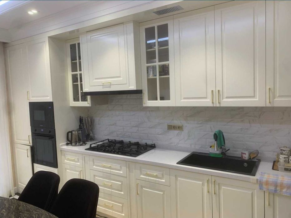 Мирзо Улугбек орр Буюк Ипак Йули 3х ком 87м2 Евро ремонт Мебель;