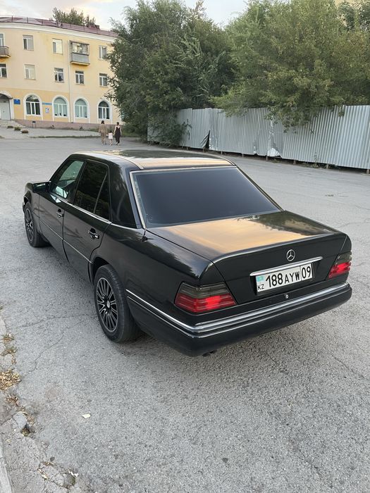 Mersedes-benz w124 2 рест 2,8 обьем