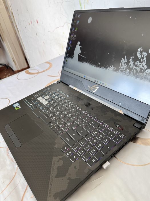 Продаеться ноутбук ASUS ROG strix G15