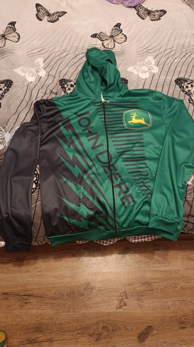 John Deere суичър