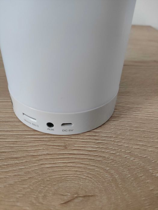 Boxa wireless si radio