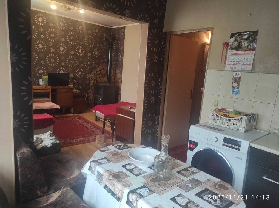 Продавам двустаен в Самоков