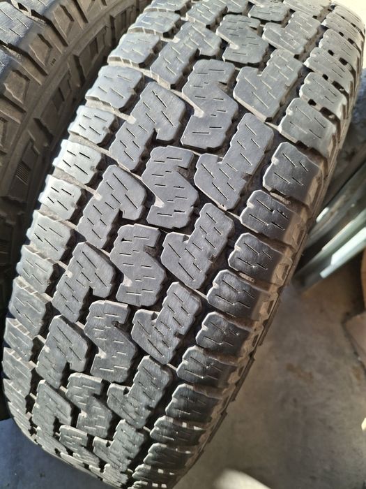 2 Anvelope de iarnă  245 70 r17 Pirelli